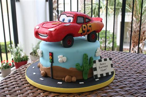 Lightning Mcqueen Cakes – Decoration Ideas | Little Birthday Cakes