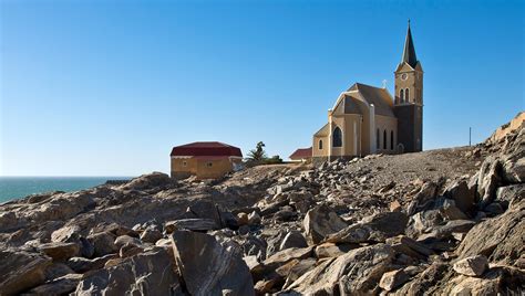 Luderitz in Namibia: Travel Guide & Tours