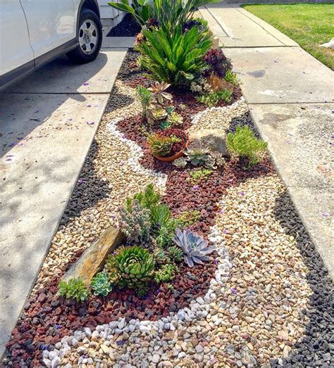 DO THIS: Front yard must!! | Rock garden landscaping, Backyard ...