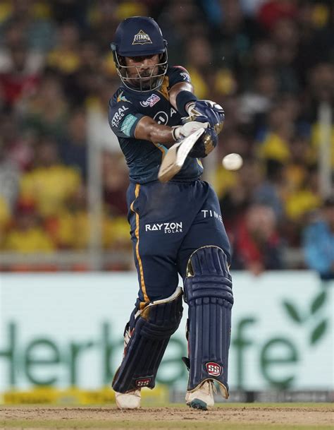 Wriddhiman Saha just about makes his ground | ESPNcricinfo.com