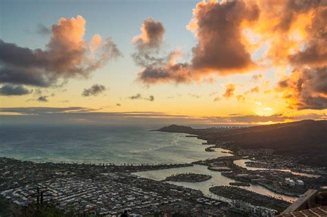 Koko Crater Trail: Everything You Need to Know About Oahu's Most Unique ...