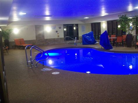 Hampton Inn Chicopee/Springfield Pool: Pictures & Reviews - Tripadvisor