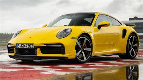 Porsche 911 Turbo S 2022