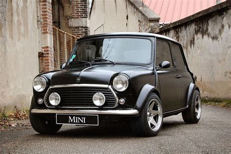 Bob Sinclar's Matt Black Mini Shooting | Mini cooper classic, Mini ...