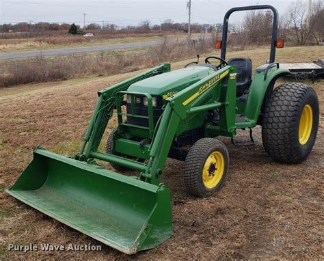 John Deere 4600 tractor in Lone Jack, MO | Item FW9609 sold | Purple Wave