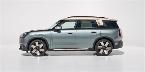 Mini Countryman E: The electric Mini in the SUV mid-size class ...