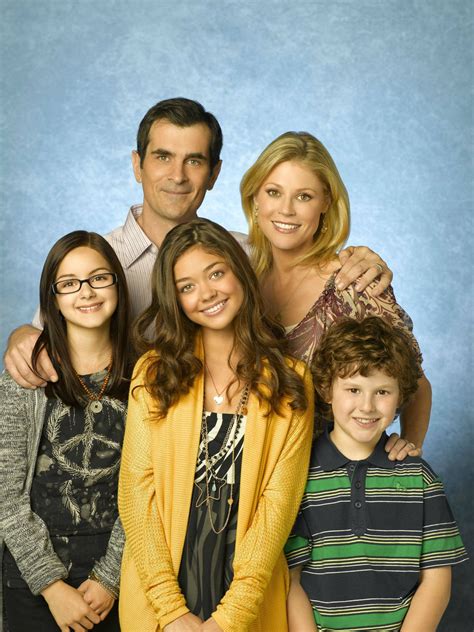 Dunphy Family Portrait : r/Modern_Family