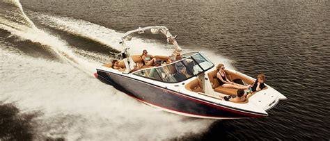 Inboard Ski/Wakeboard Boats