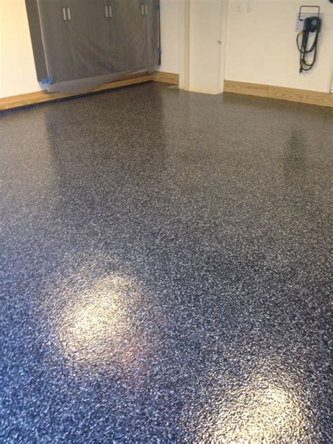 Polyurethane Over Epoxy Garage Floor – Flooring Tips