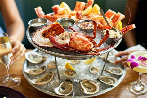 10 Essential Seafood Restaurants in Charleston, SC - American Eats