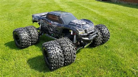 Traxxas X maxx 8s With 8 wheels - YouTube