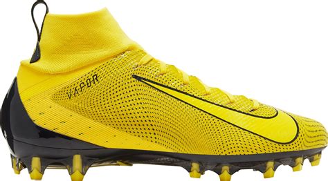 Nike Men's Vapor Untouchable 3 Pro Football Cleats - Walmart.com ...