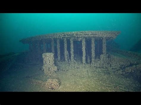 A shipwreck at the bottom of Lake Michigan found 'amazingly intact ...