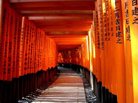 Fushimi Inari-Taisha Travel Guide - Japan Rail Pass