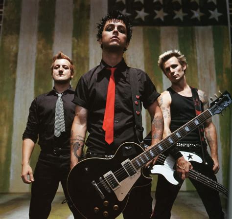 Green Day - American Idiot (2004)