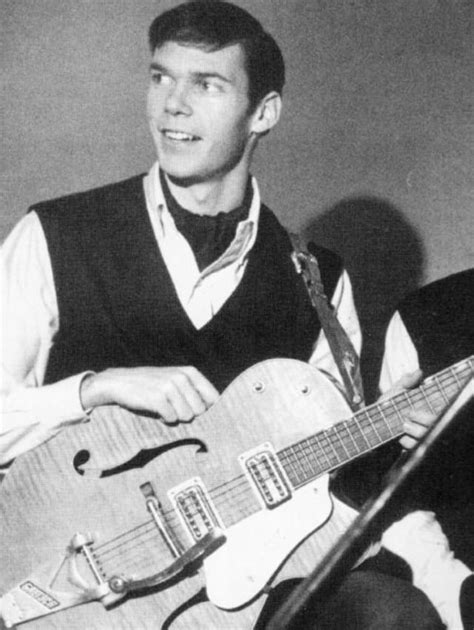 An 18-year old Neil Young in his early band The Squires, 1964 : r ...