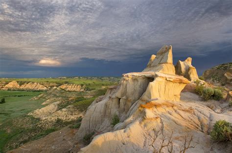 Badlands, Theodore Roosevelt National Park, North Dakota - Alan ...