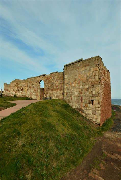 Dunbar Castle | castle-finders.co.uk