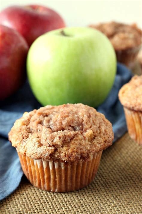 Easy Apple Cinnamon Muffins - Recipe Girl