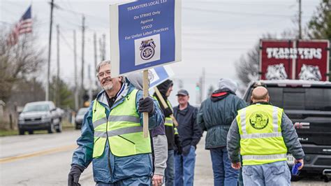 Sysco truckers strike, may disrupt service to cafeterias, restaurants