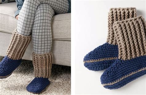 Pom-Pom Crochet Slipper Socks [FREE Crochet Pattern] - TCF