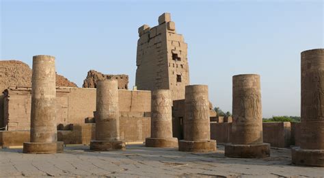 File:Kom Ombo Temple Columns.JPG