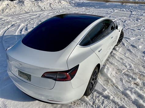 Tesla Model 3 glass roof | Tesla model, Tesla roof, Tesla car