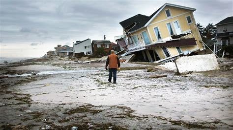 Red Cross defends response to Hurricane Sandy two years on | PBS News