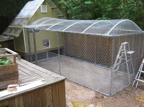 How would you put a roof on Chain-Link?