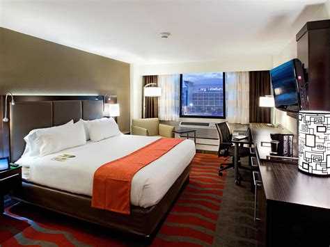 Houston Hotels Near NRG Stadium | Holiday Inn Houston S - NRG Area ...