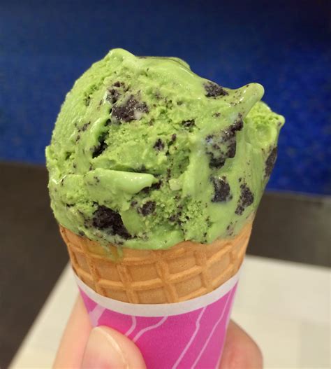 Oreo Matcha Ice Cream From Baskin Robbins / 31アイスのオレオ抹茶 アイスクリーム ~ I'm ...