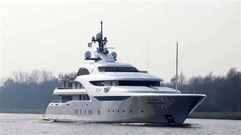 GRACEFUL SUPERYACHT PHOTOS | Ship Tracker