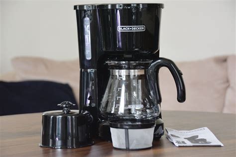 Black + Decker 5-Cup Coffeemaker Review: Big Tastes