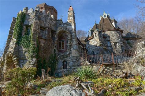 13 magnificent castles in Upstate NY straight out of a fairy tale ...