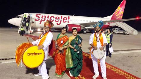 Dhol Tasha Pathak Welcomes SpiceJet's First Flight From Mumbai To Ras ...