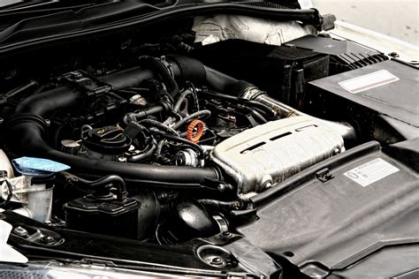 Expert advice: what's an ECU and why's it vital for our car? - Green Flag