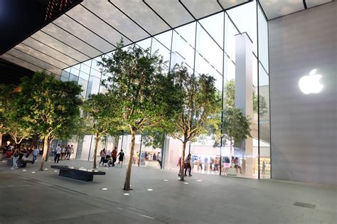 ERCO - Apple flagship store, Orchard, Singapore Located in...