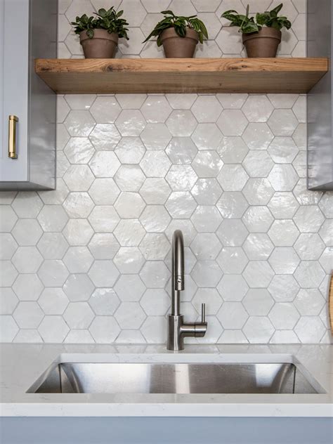 30+ Modern Large Tile Backsplash - DECOOMO