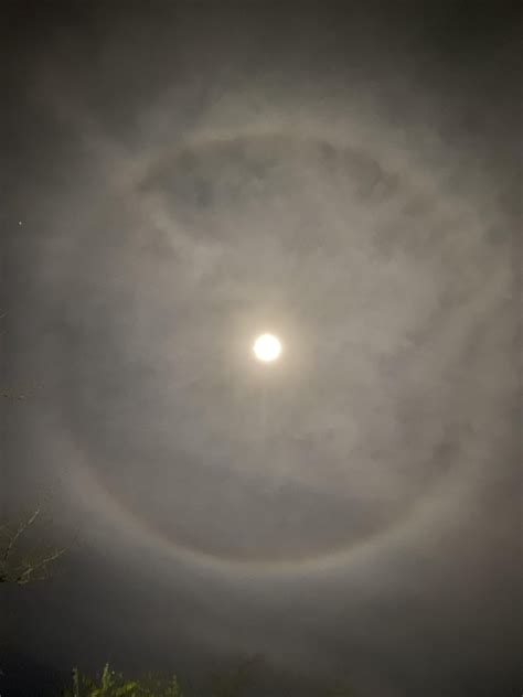 A lunar halo : r/mildlyinteresting