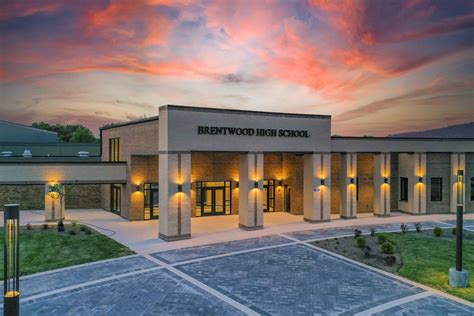 Brentwood High School | Dowdle Construction