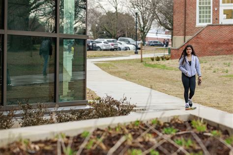 New building opens on UT Martin campus - WBBJ TV