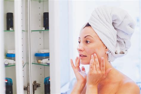 The age you should start using anti-aging skin care products