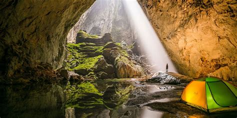 Exploring the Son Doong cave (world biggest cave in Vietnam)