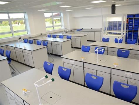 Laboratory Layout and Design - Hampton School