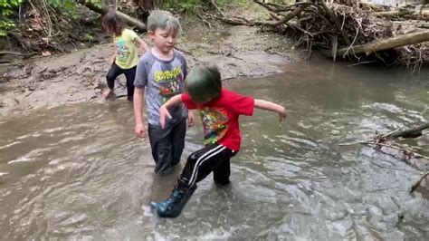 Kids play in the creek... - YouTube