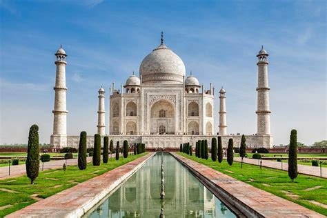 16 Top-Rated Tourist Attractions in India | PlanetWare