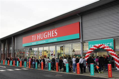 TJ Hughes opening two new stores in East Kilbride and Clydebank - with ...