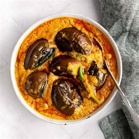 Hyderabadi Bagara Baingan (Tangy Eggplant Curry) | Indian Ambrosia