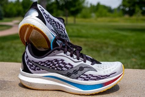 Cut in half: Saucony Endorphin Speed 2 Review | RunRepeat