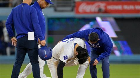 Shohei Ohtani injury update: Dodgers' star leaves field with shoulder ...